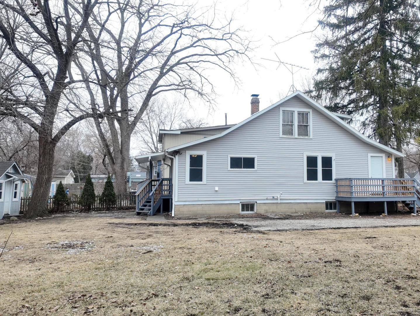 117 Woodland Drive, Round Lake Beach, IL 60073