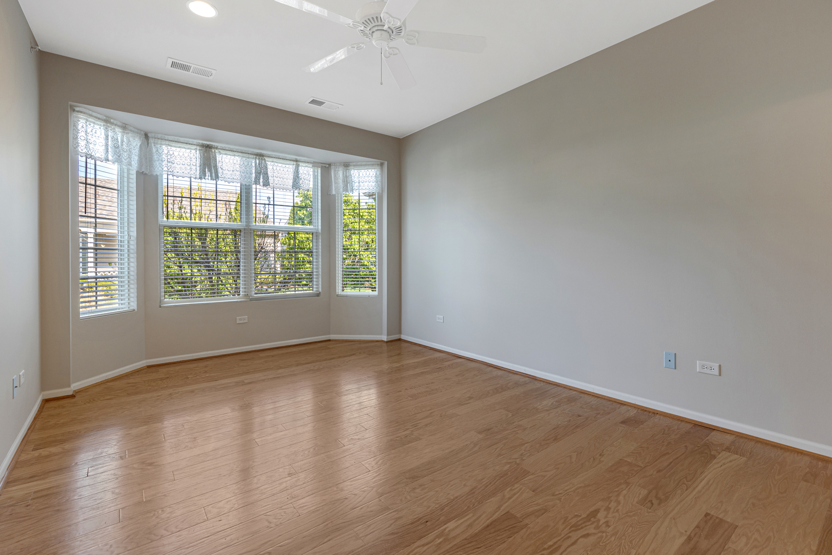 13260 Red Alder Avenue, Huntley, IL 60142