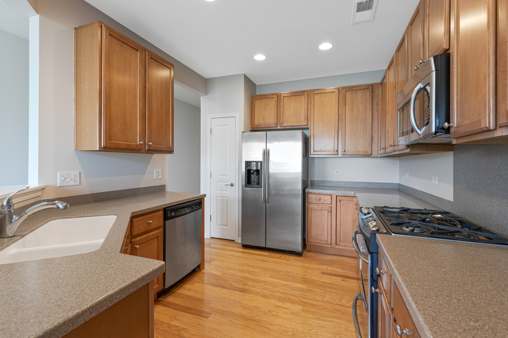 13260 Red Alder Avenue, Huntley, IL 60142