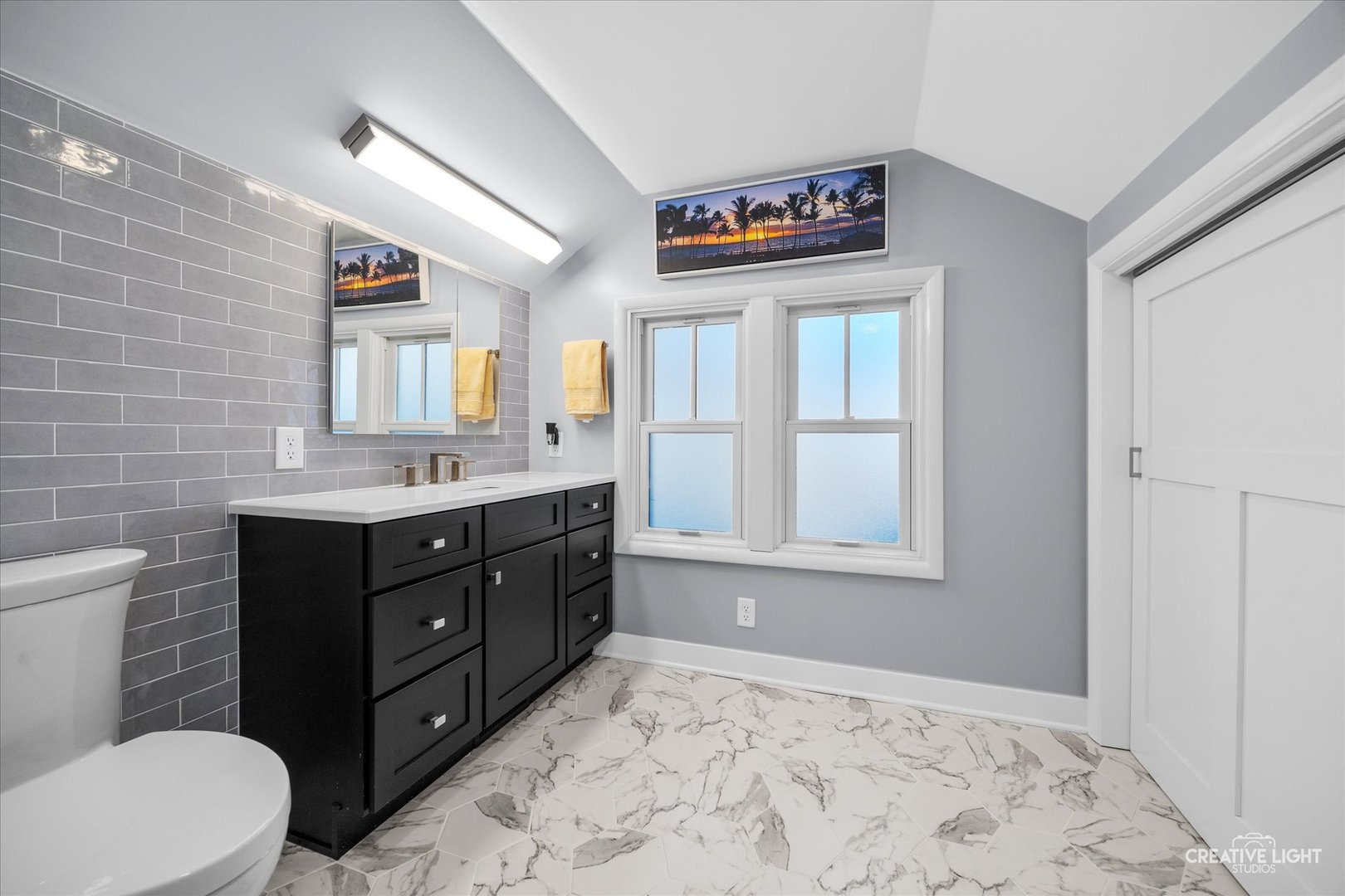 220 S Calumet Avenue, Aurora, IL 60506