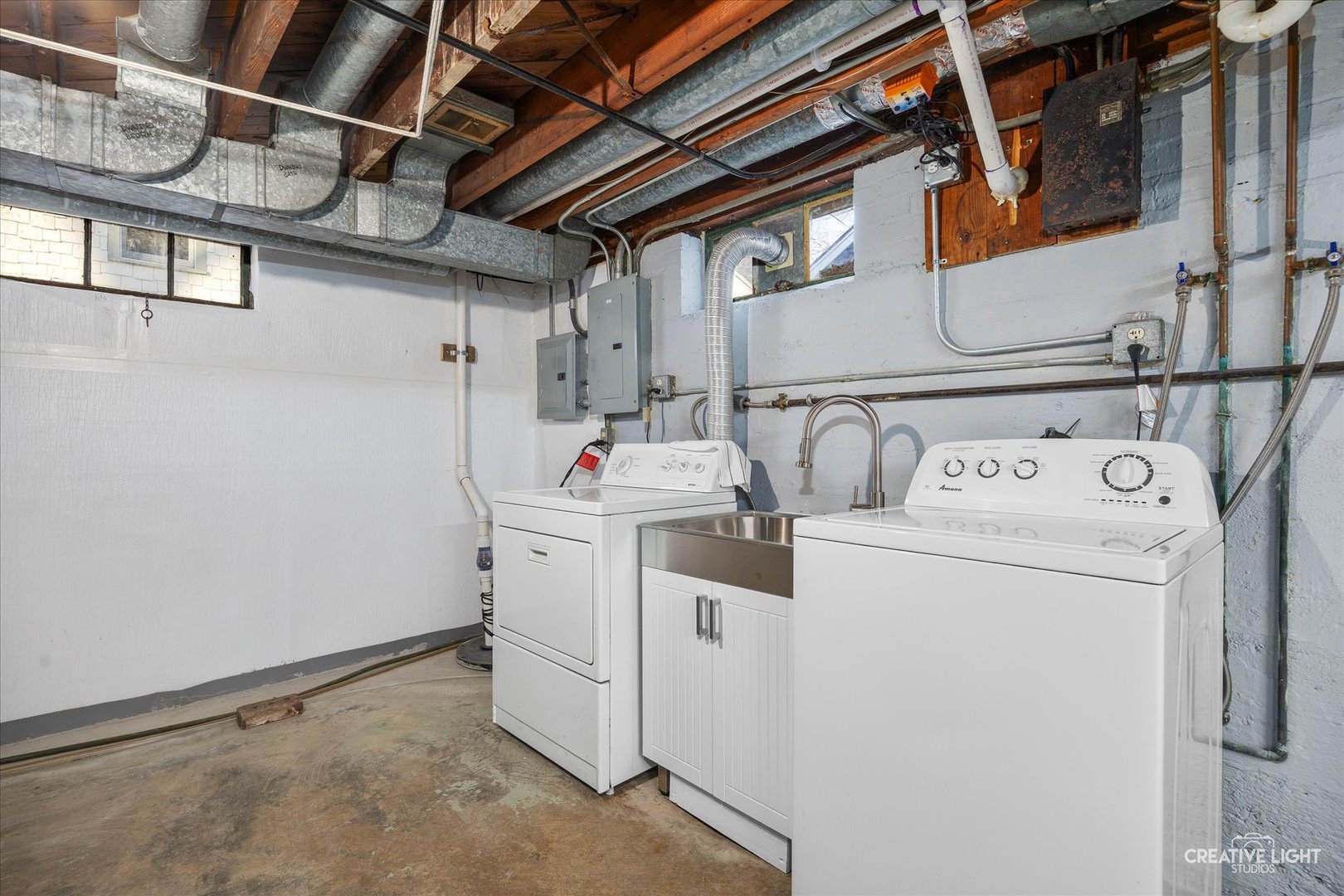 220 S Calumet Avenue, Aurora, IL 60506