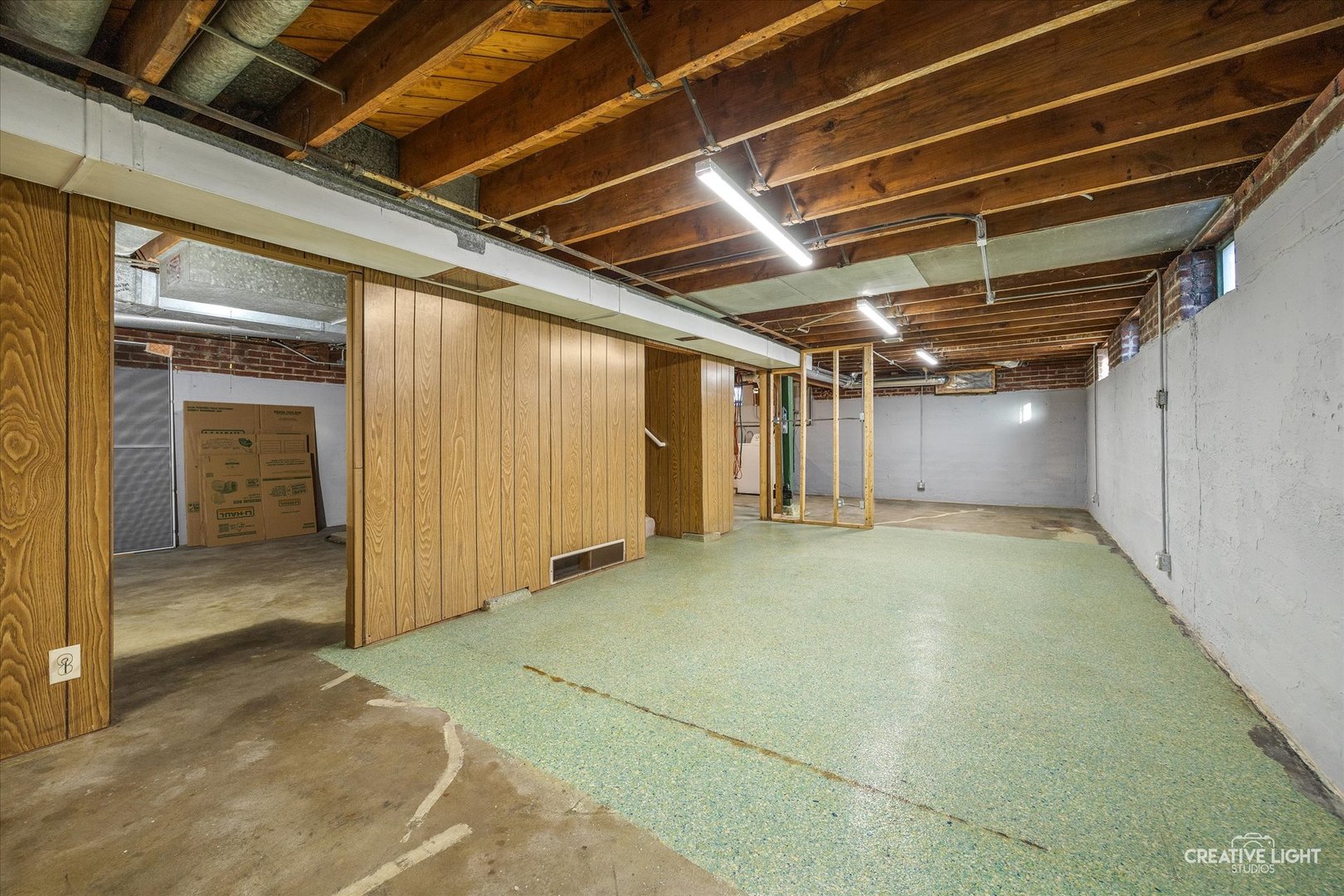 220 S Calumet Avenue, Aurora, IL 60506