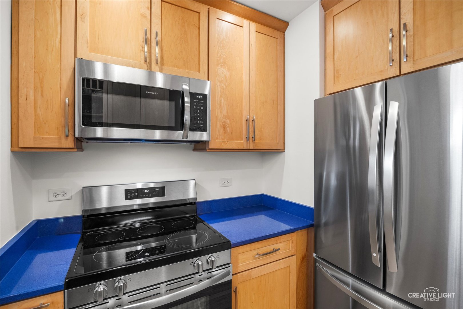 220 S Calumet Avenue, Aurora, IL 60506