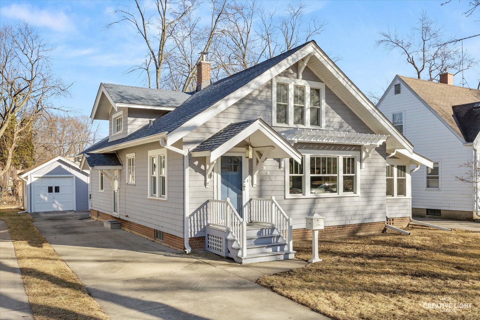 220 S Calumet Avenue, Aurora, IL 60506