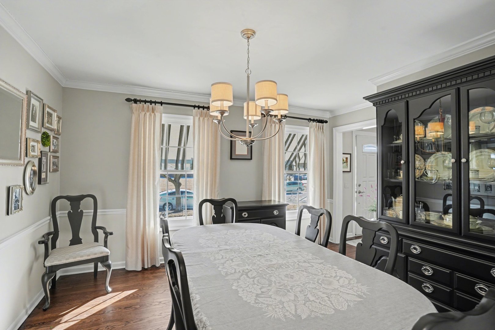 1007 River Oak Drive, Naperville, IL 60565