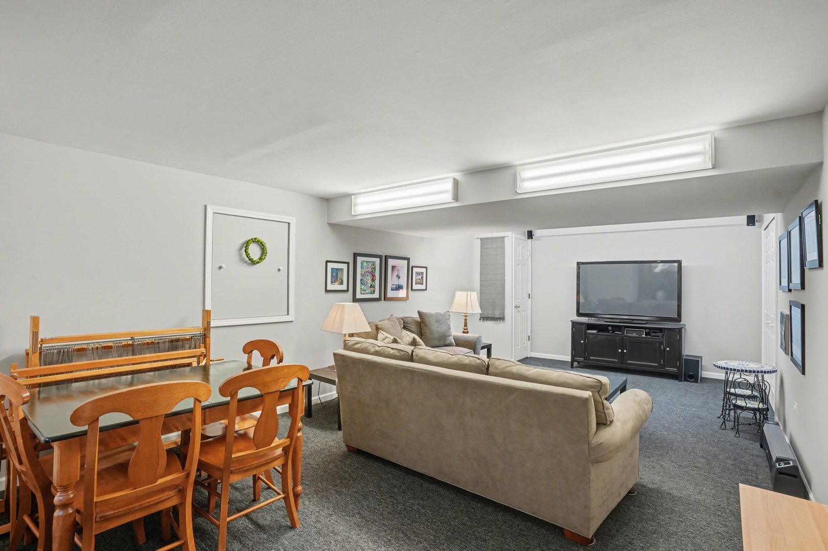 1007 River Oak Drive, Naperville, IL 60565