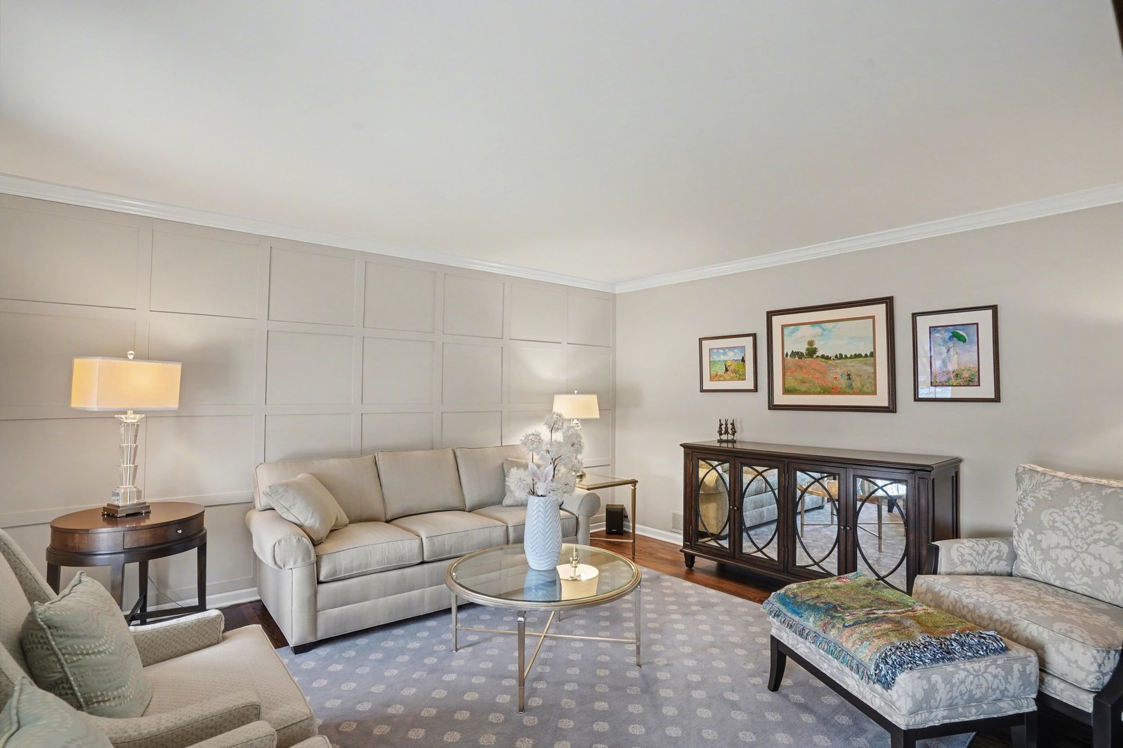 1007 River Oak Drive, Naperville, IL 60565