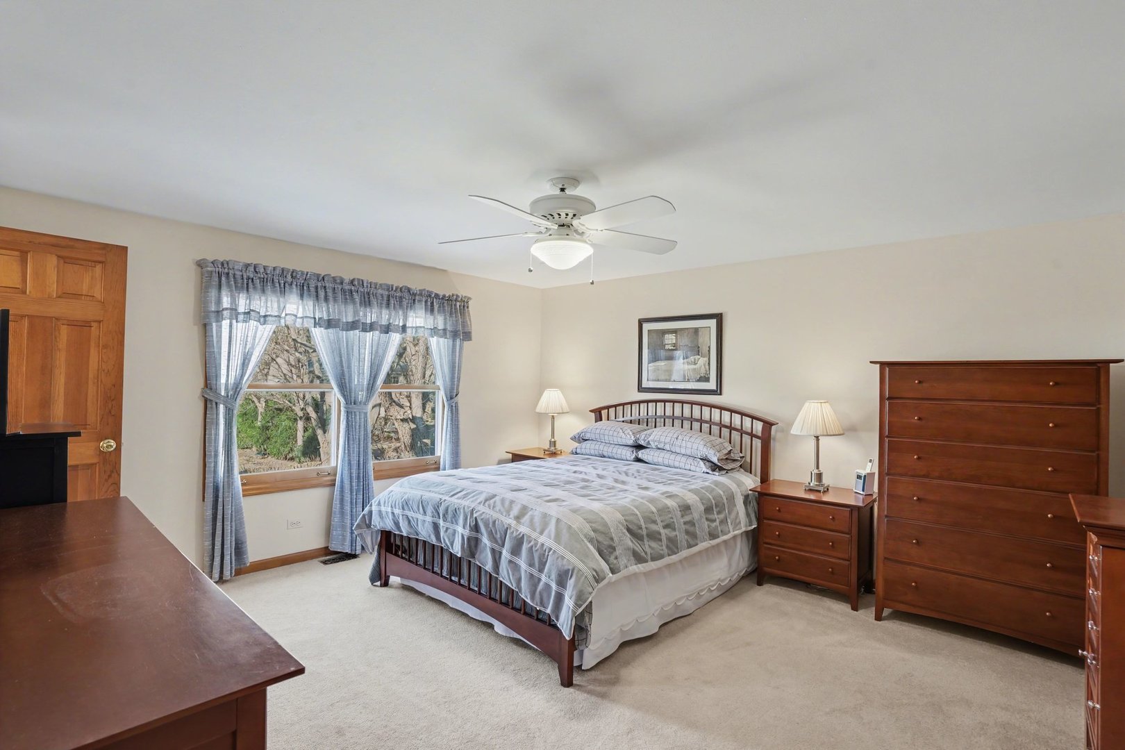 1007 River Oak Drive, Naperville, IL 60565