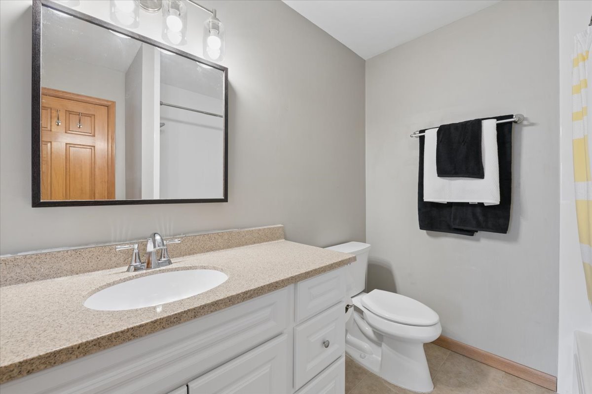 5332 Crescent Lane #C, Oak Forest, IL 60452