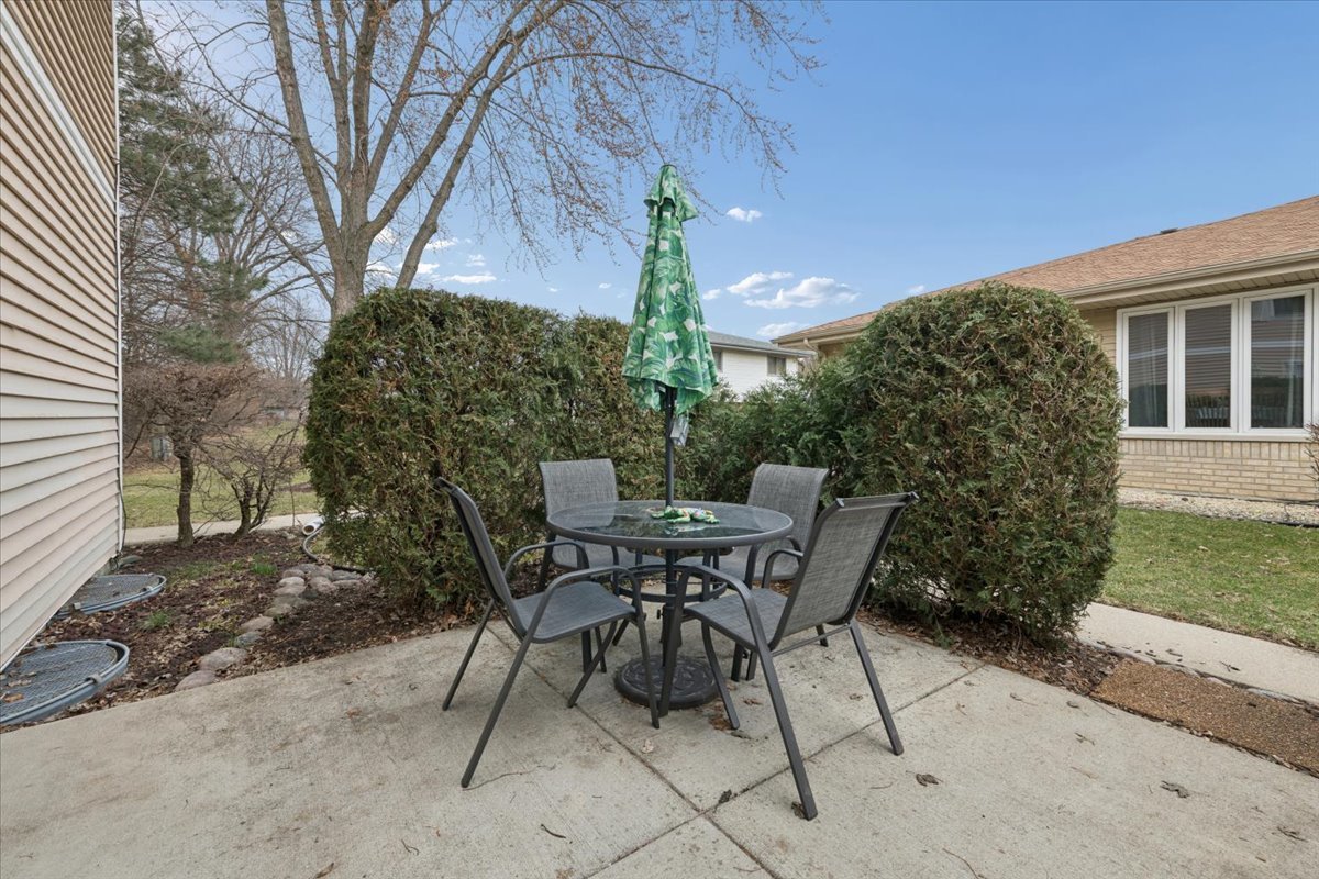 5332 Crescent Lane #C, Oak Forest, IL 60452