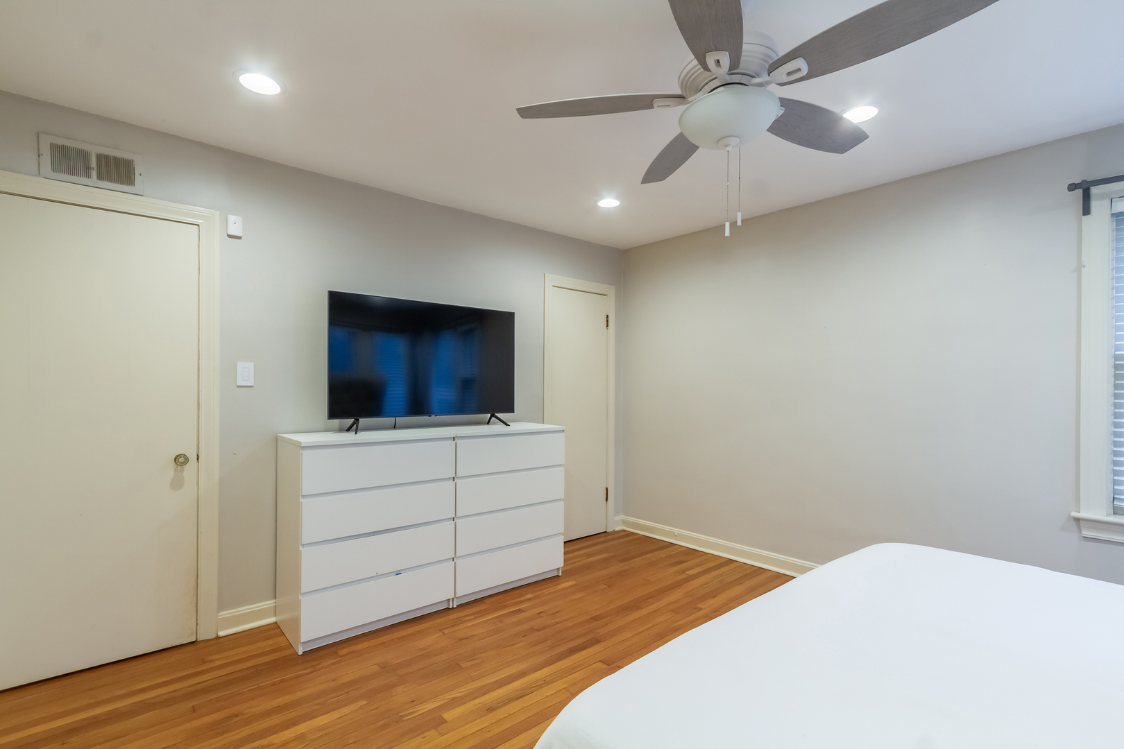 1S572 Rt 53 Highway, Glen Ellyn, IL 60137