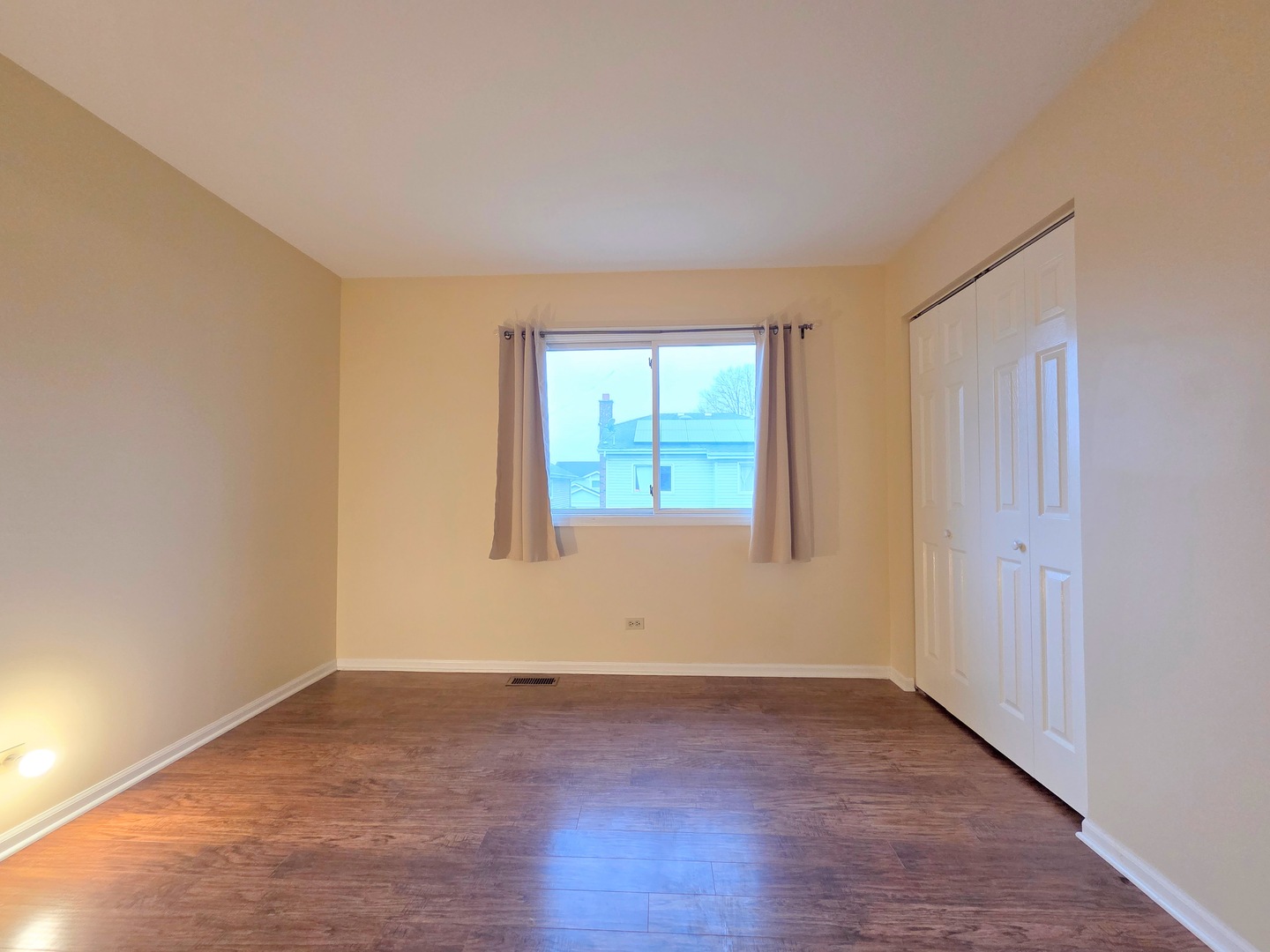 1013 E Meadow Lake Drive, Palatine, IL 60074