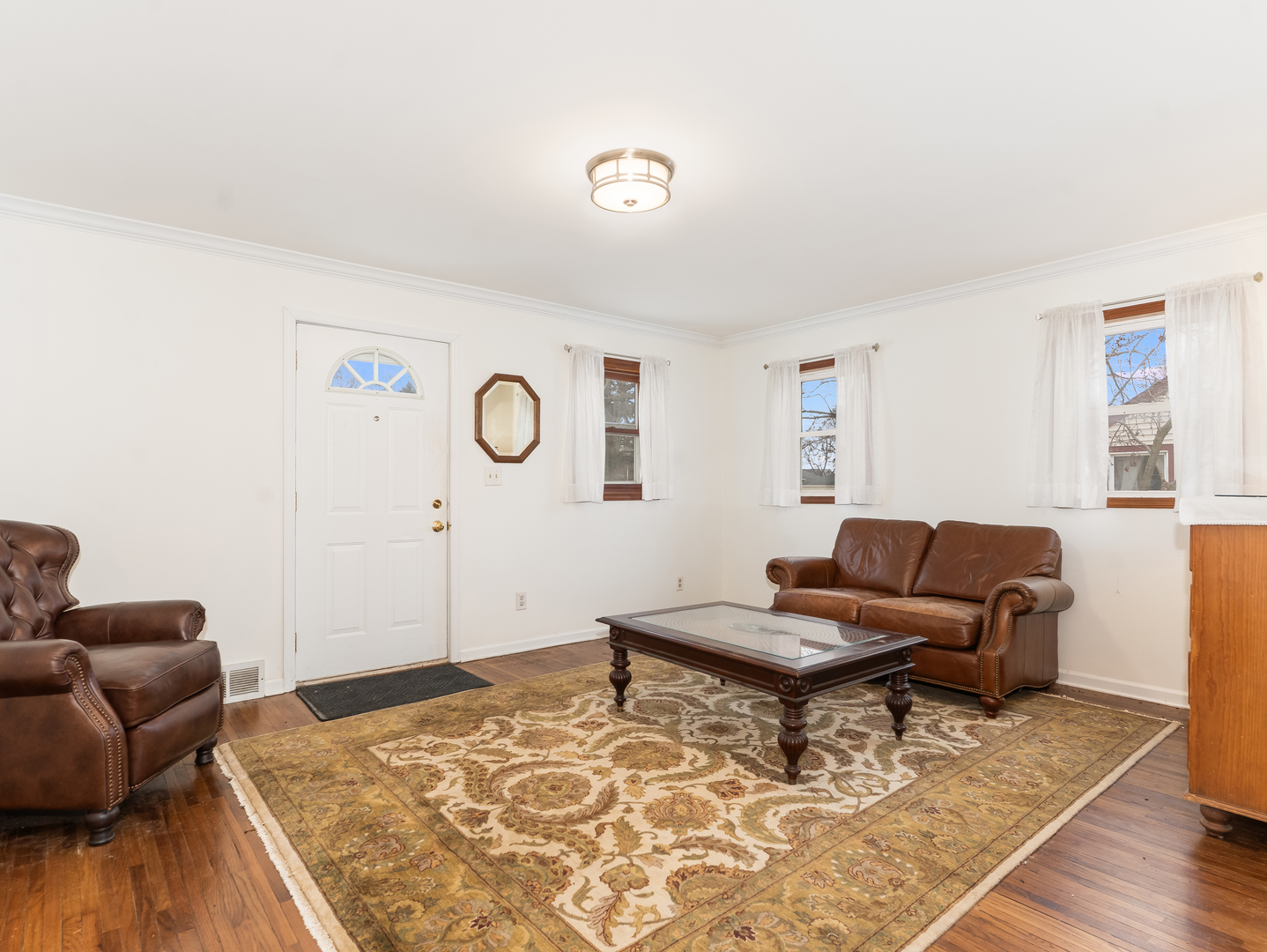 245 N Pine Street, Waterman, IL 60556