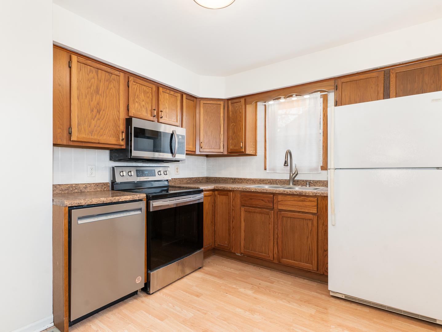 245 N Pine Street, Waterman, IL 60556