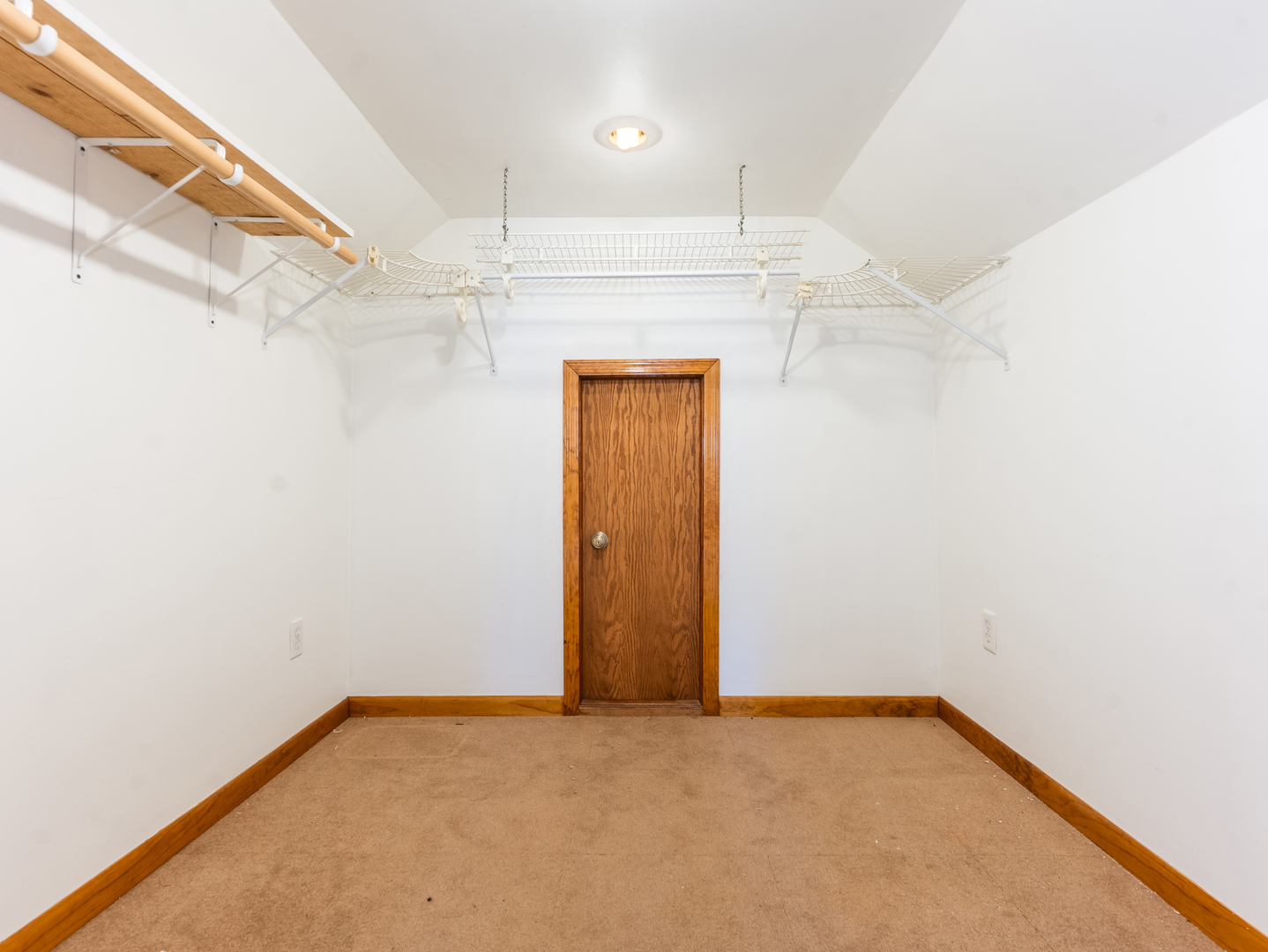 245 N Pine Street, Waterman, IL 60556