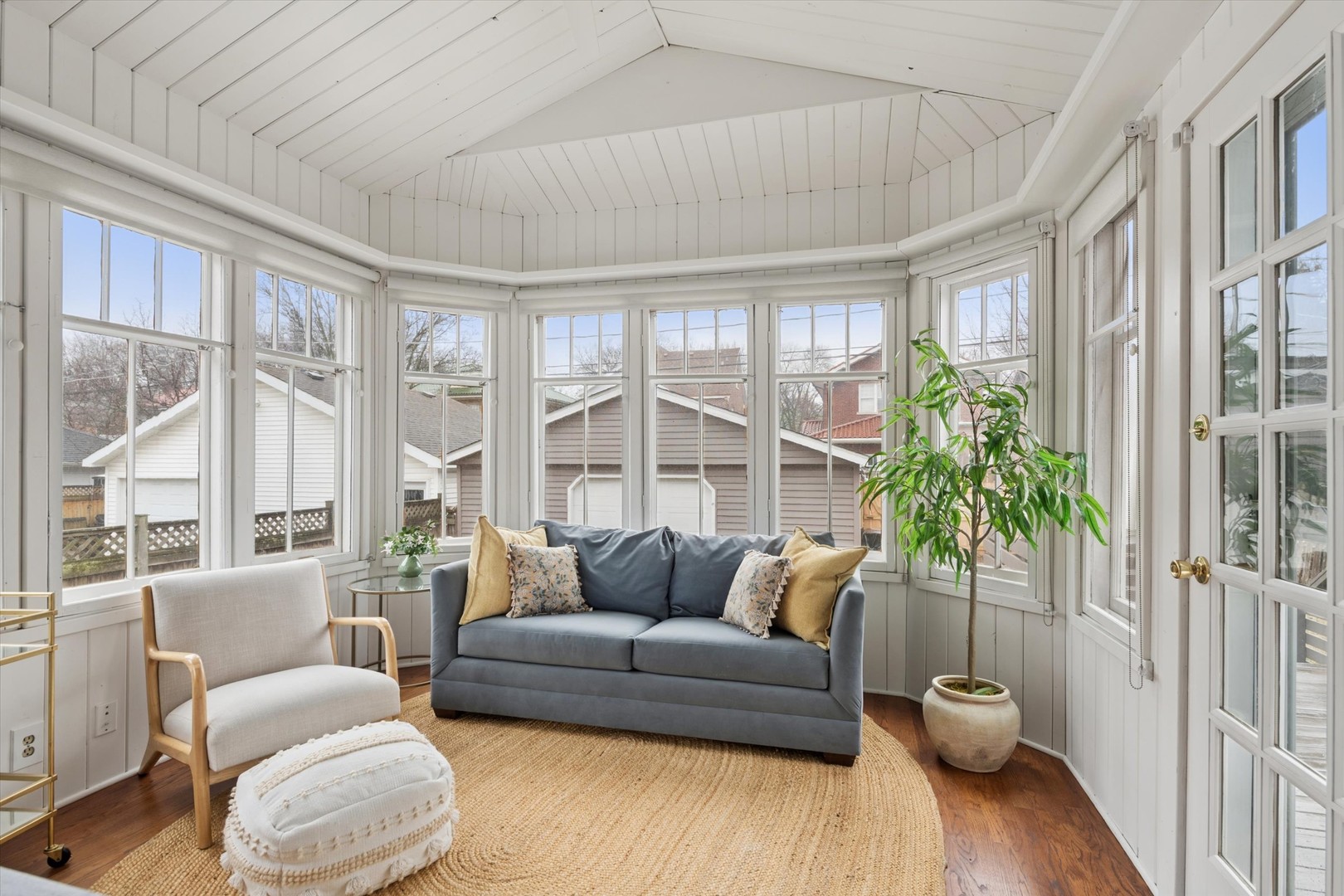 10310 S Hamilton Avenue, Chicago, IL 60643