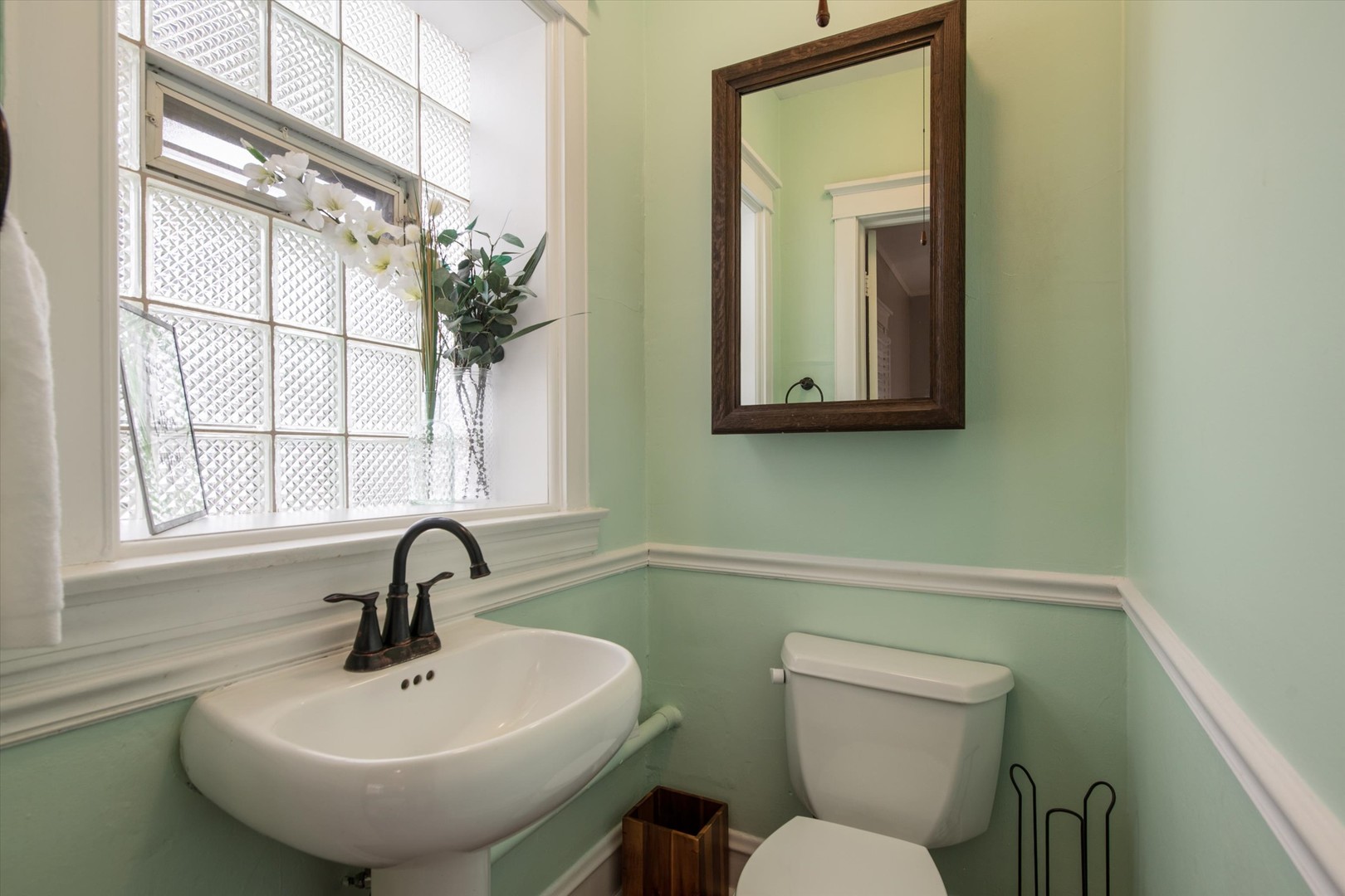 10310 S Hamilton Avenue, Chicago, IL 60643