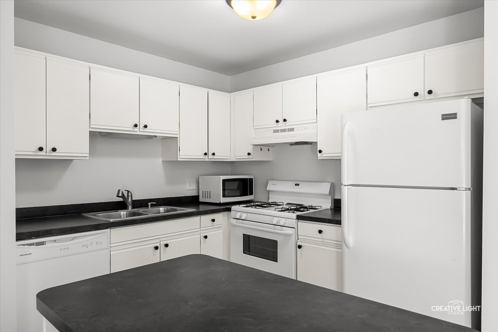 1565 Raymond Drive #201, Naperville, IL 60563