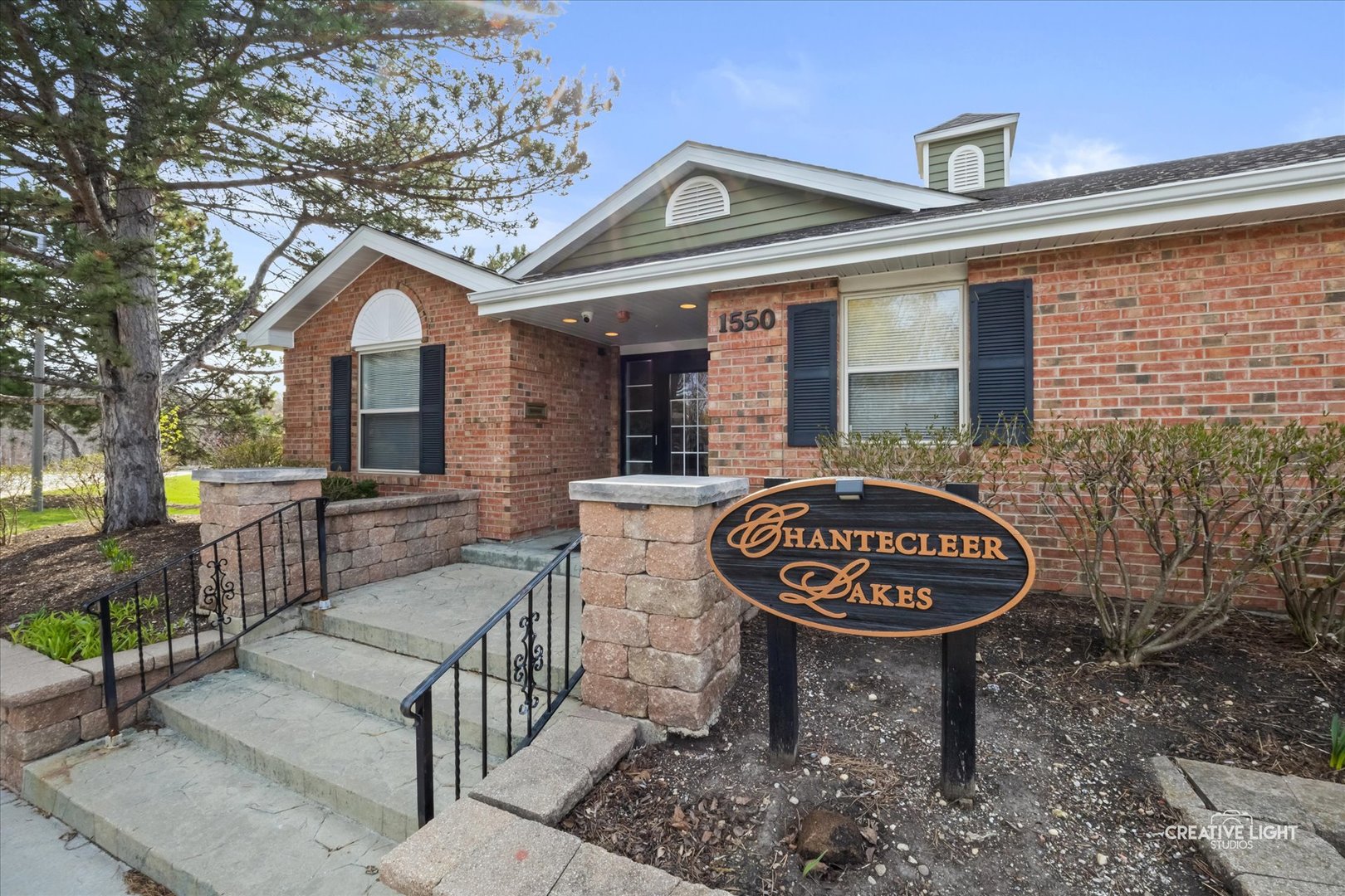 1565 Raymond Drive #201, Naperville, IL 60563