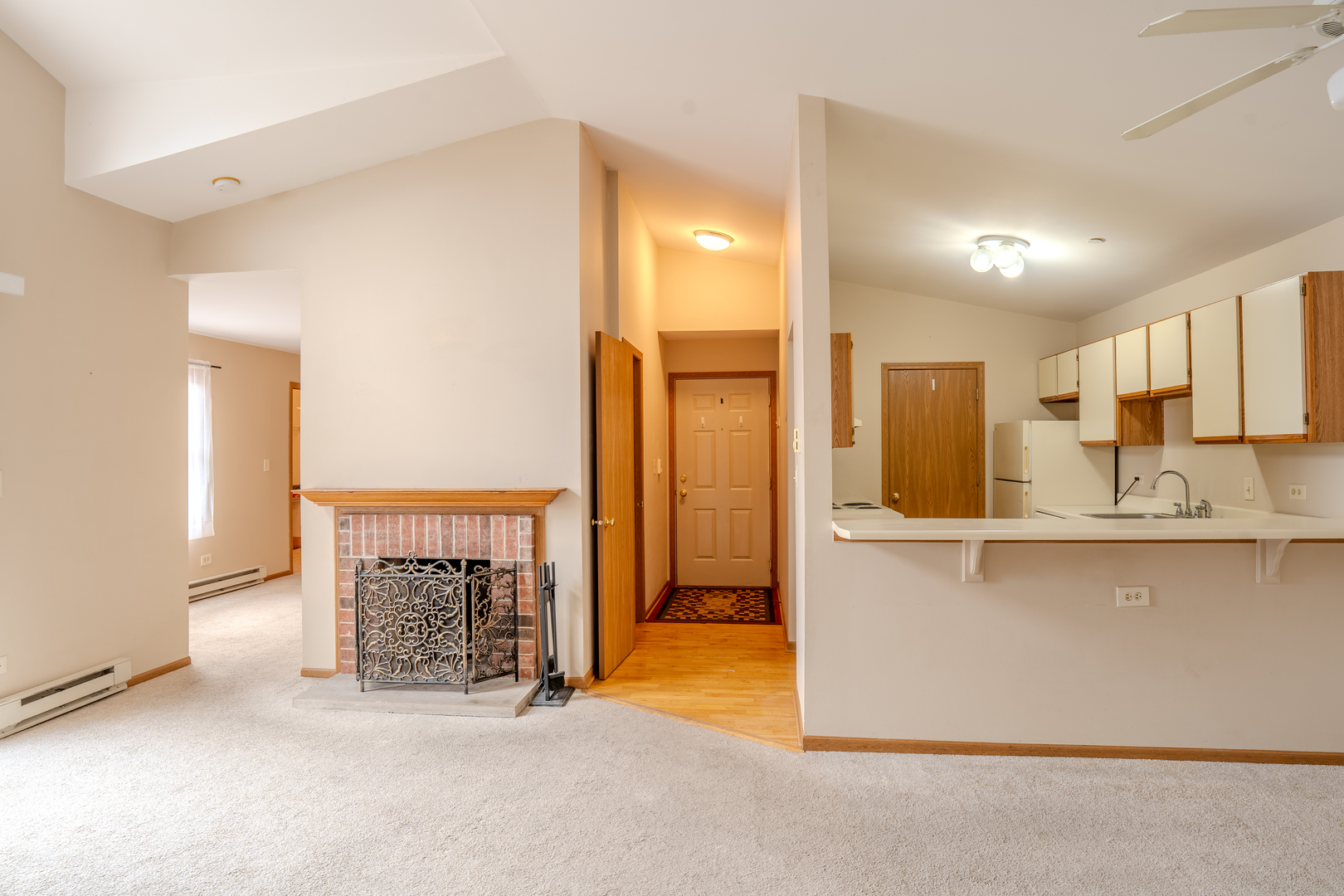 1345 CUNAT Court #3D, Lake In The Hills, IL 60156