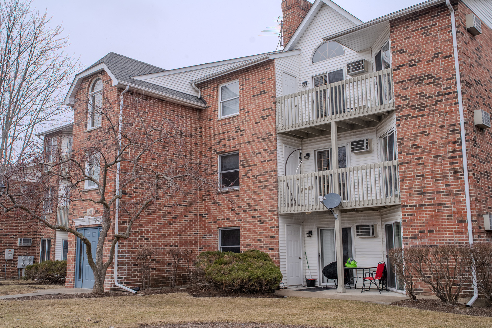 1345 CUNAT Court #3D, Lake In The Hills, IL 60156