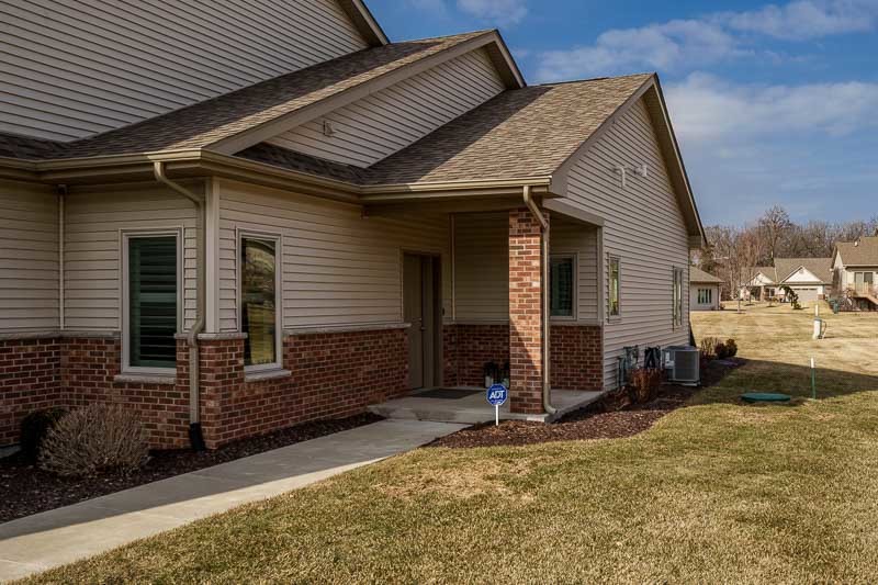 6254 White Berry Lane, Loves Park, IL 61111