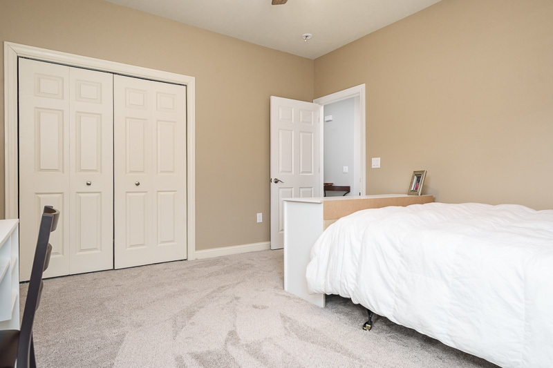 6254 White Berry Lane, Loves Park, IL 61111