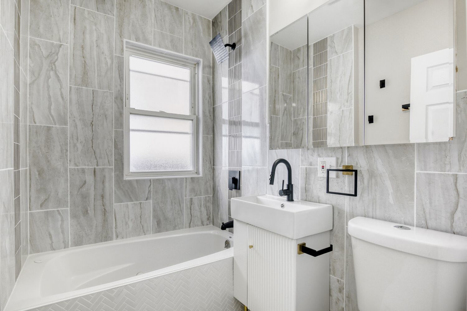 7938 S Loomis Boulevard, Chicago, IL 60620