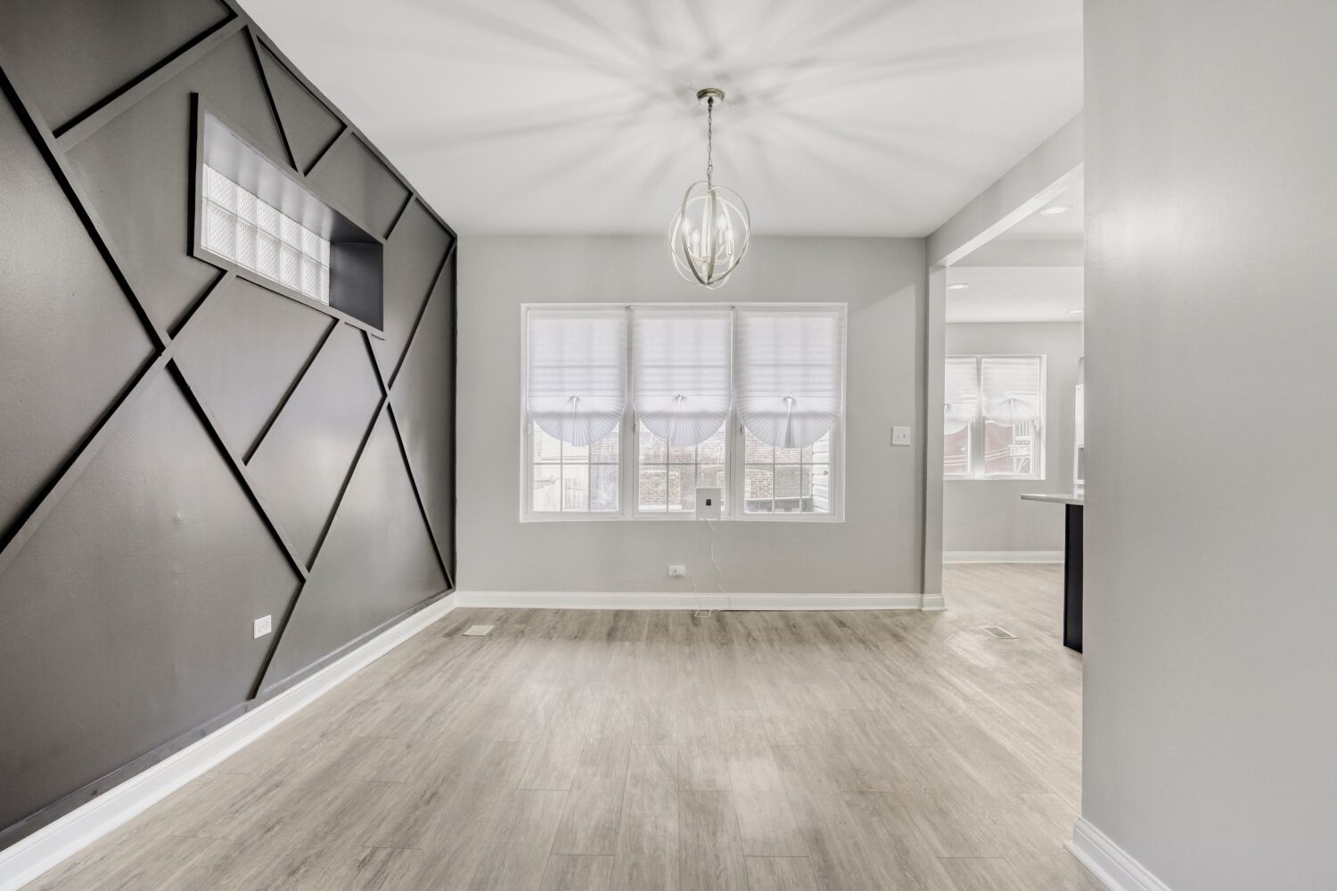 7938 S Loomis Boulevard, Chicago, IL 60620