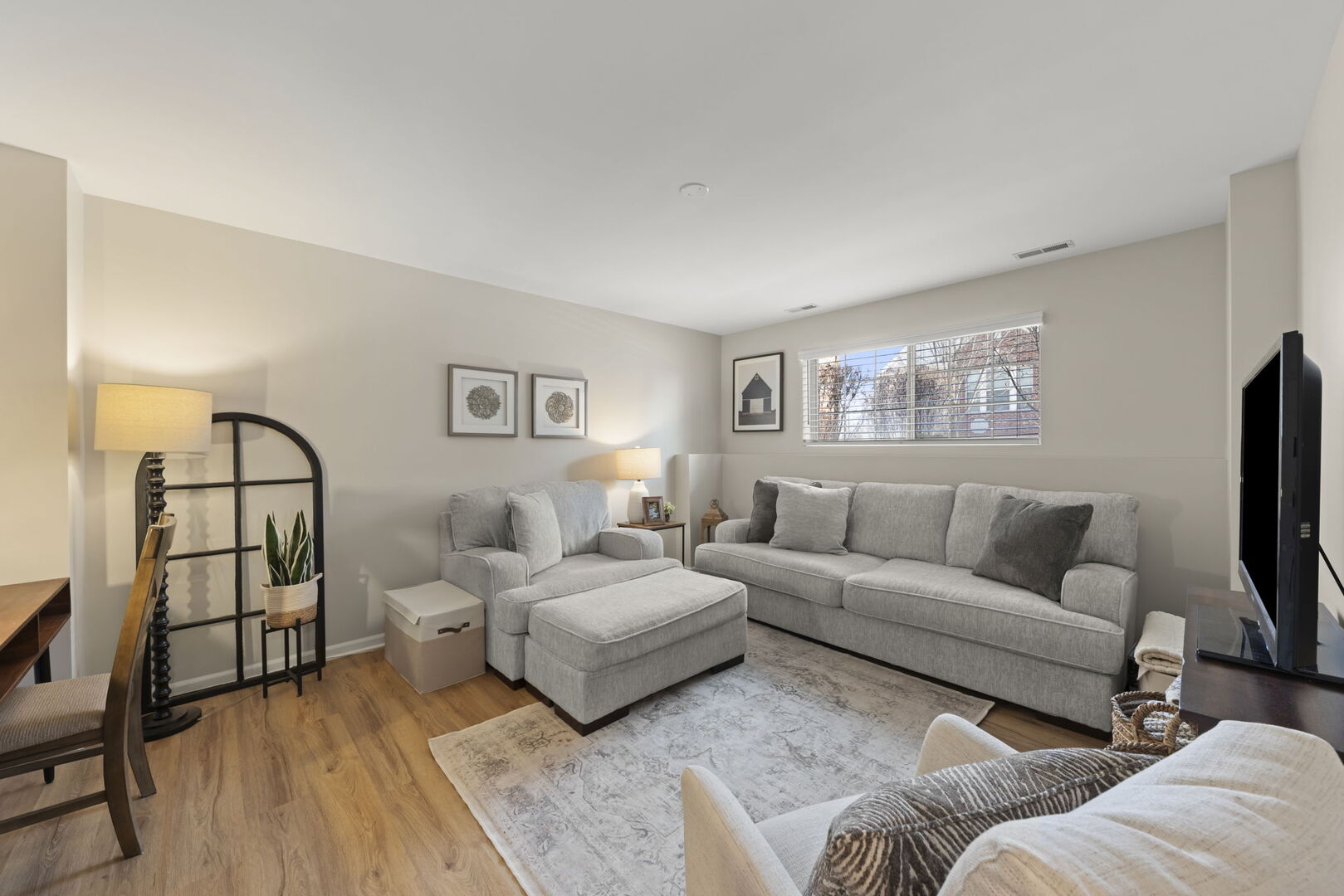 0N082 Forsythe Court, Winfield, IL 60190