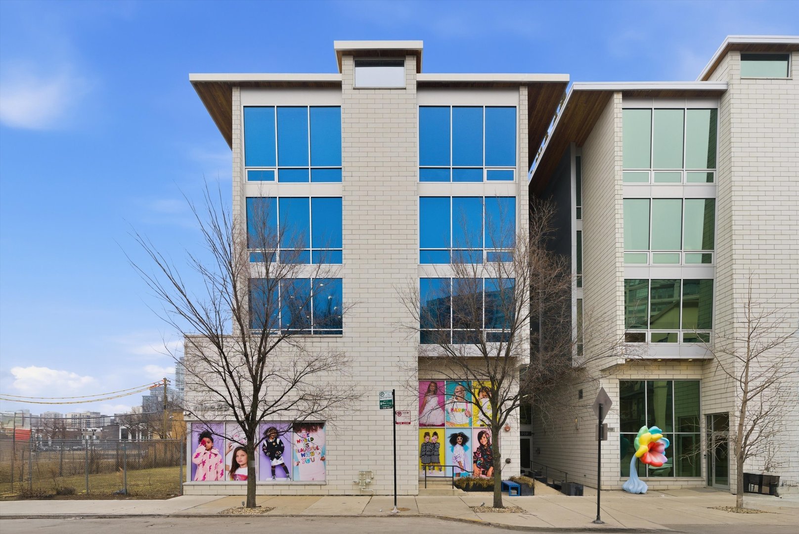 925 N Larrabee Street #2N, Chicago, IL 60610