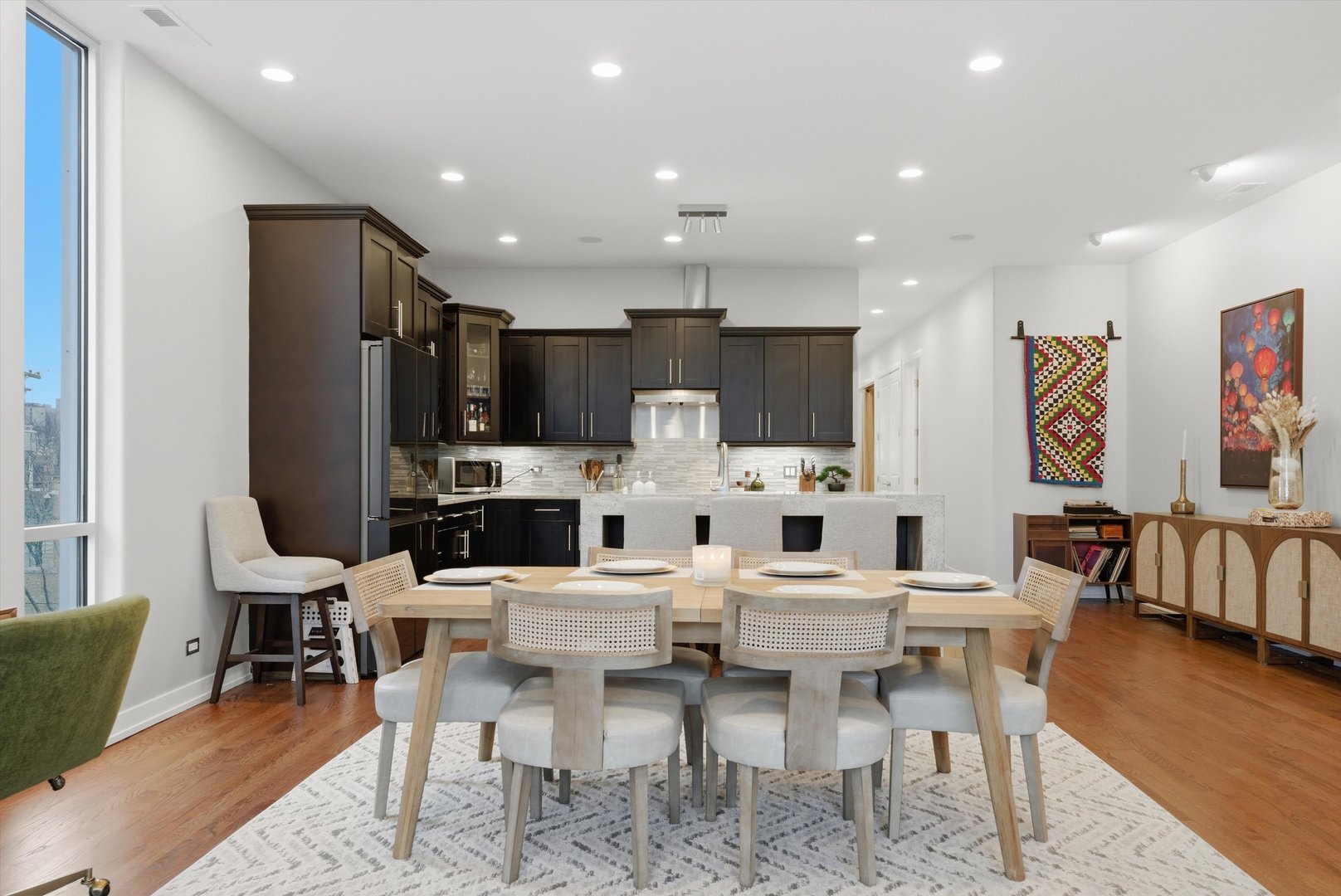 925 N Larrabee Street #2N, Chicago, IL 60610