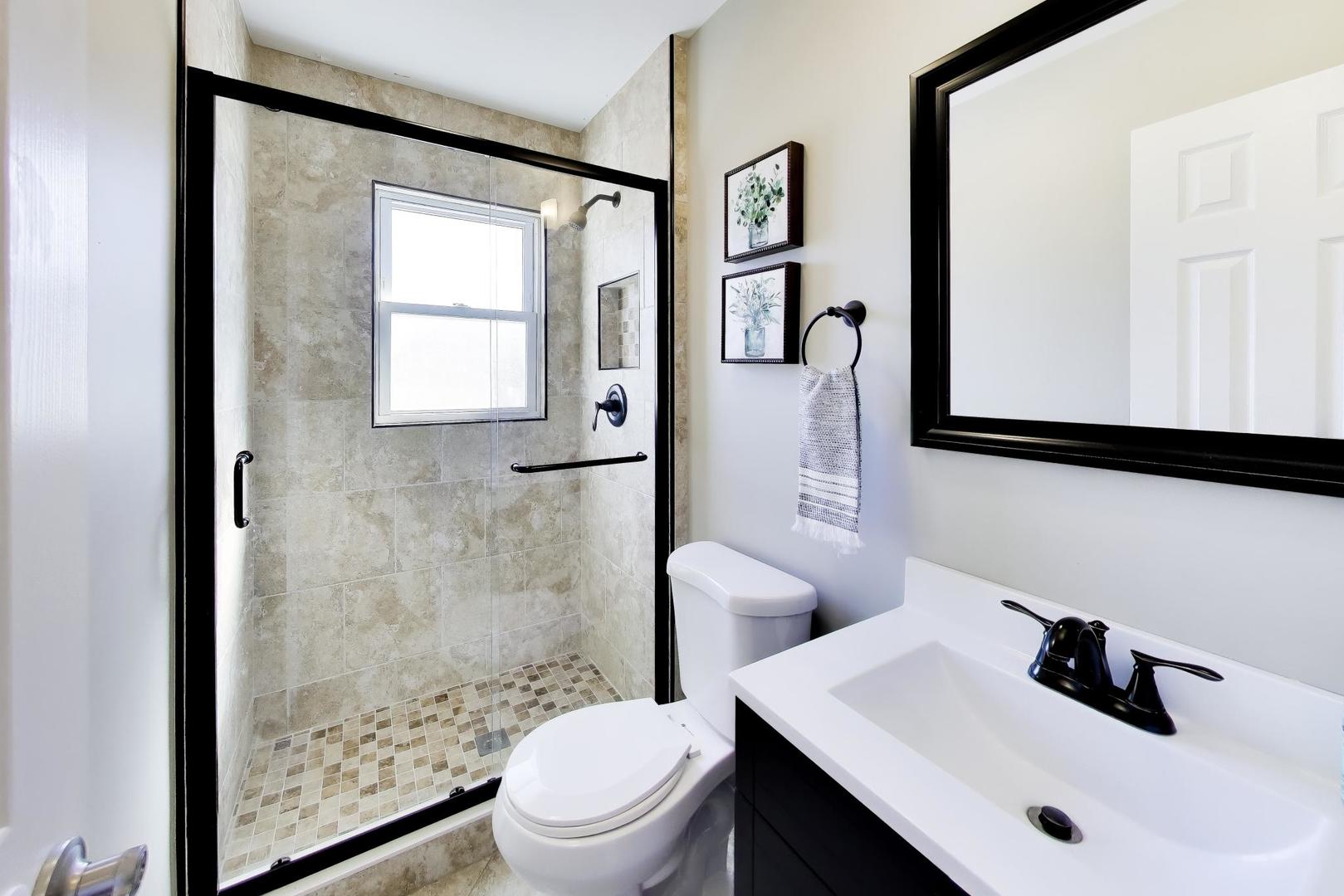 407 S See Gwun Avenue, Mount Prospect, IL 60056