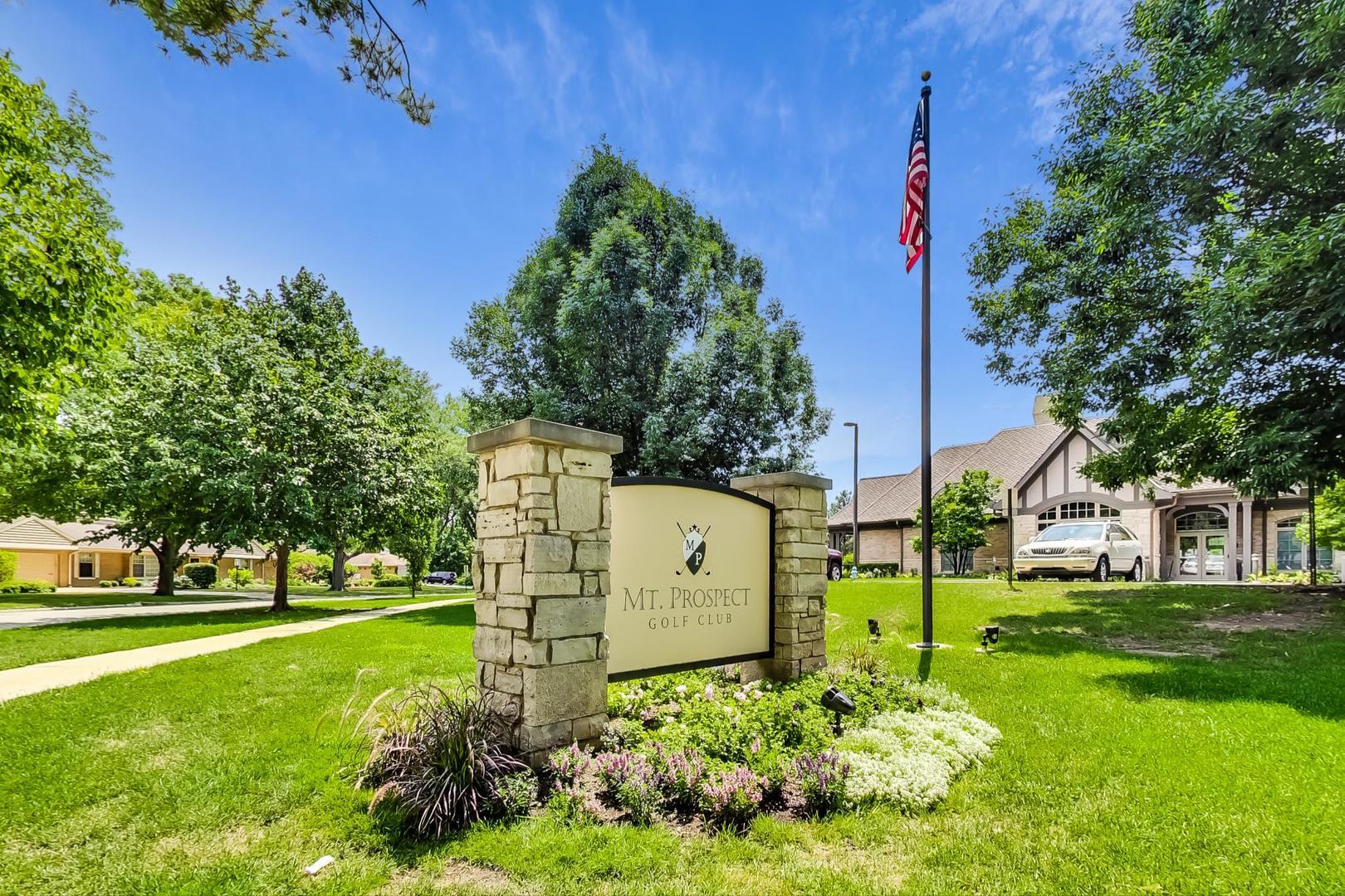 407 S See Gwun Avenue, Mount Prospect, IL 60056