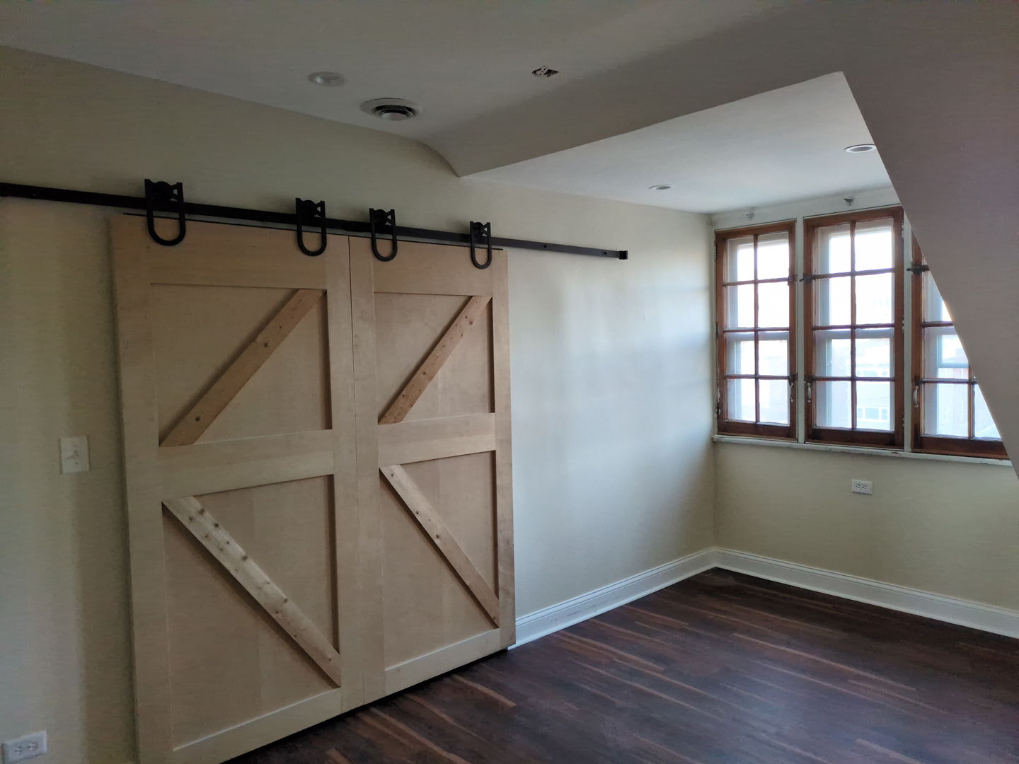 420 N Pine Avenue #3, Chicago, IL 60644