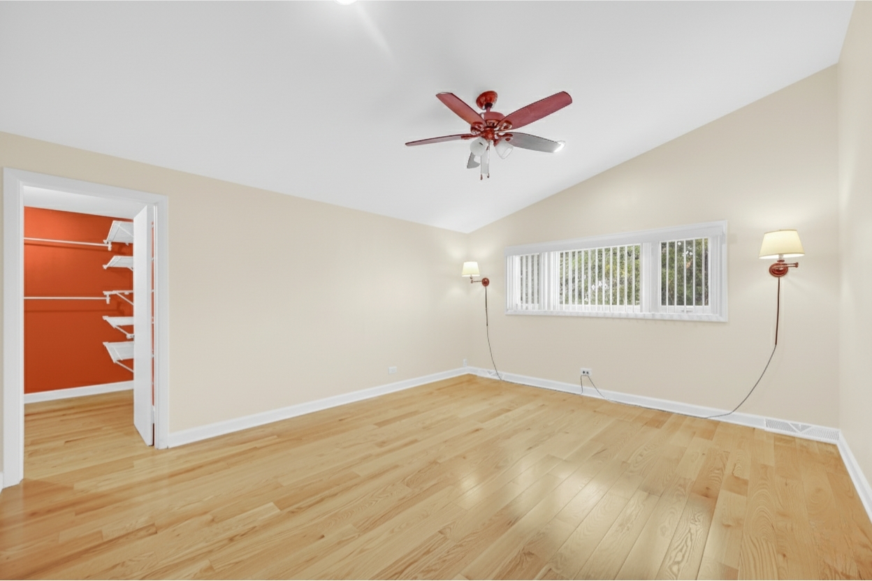 9454 Meadow Lane, Des Plaines, IL 60016