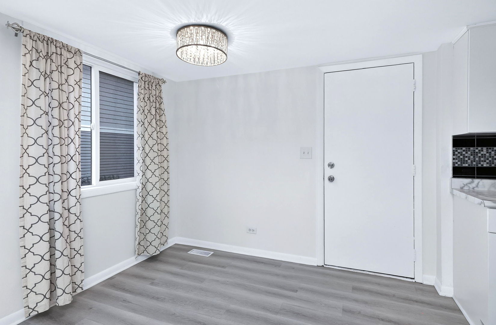 1463 Sutter Drive, Hanover Park, IL 60133