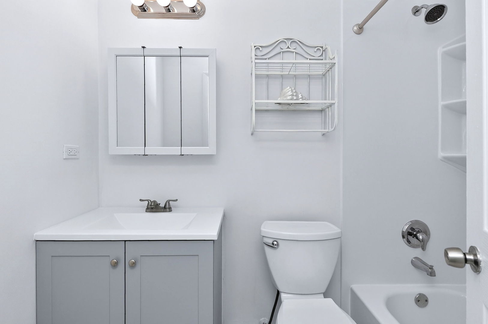 1463 Sutter Drive, Hanover Park, IL 60133