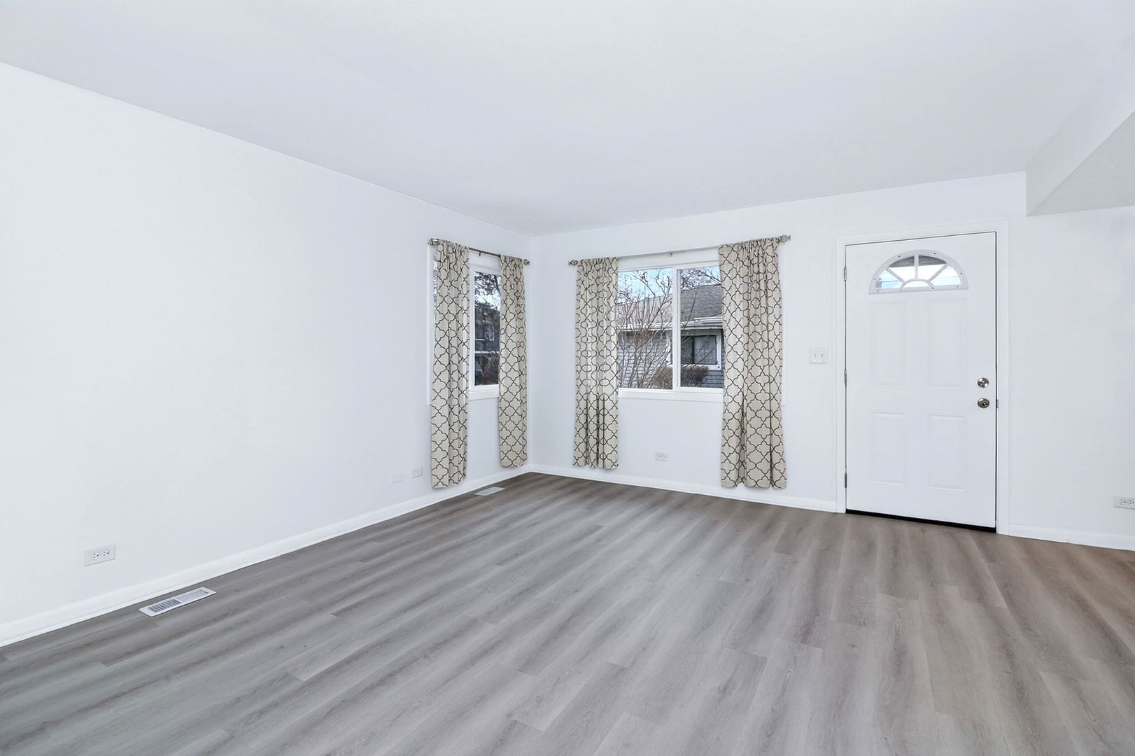 1463 Sutter Drive, Hanover Park, IL 60133