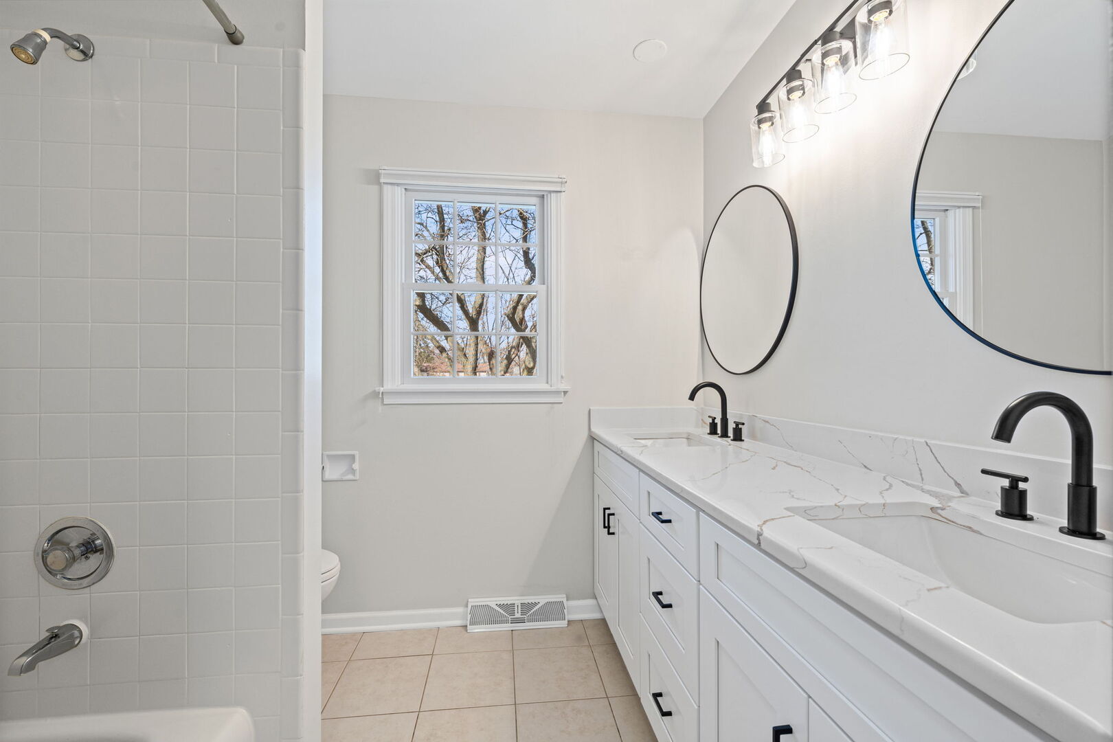 224 Downing Road, Buffalo Grove, IL 60089