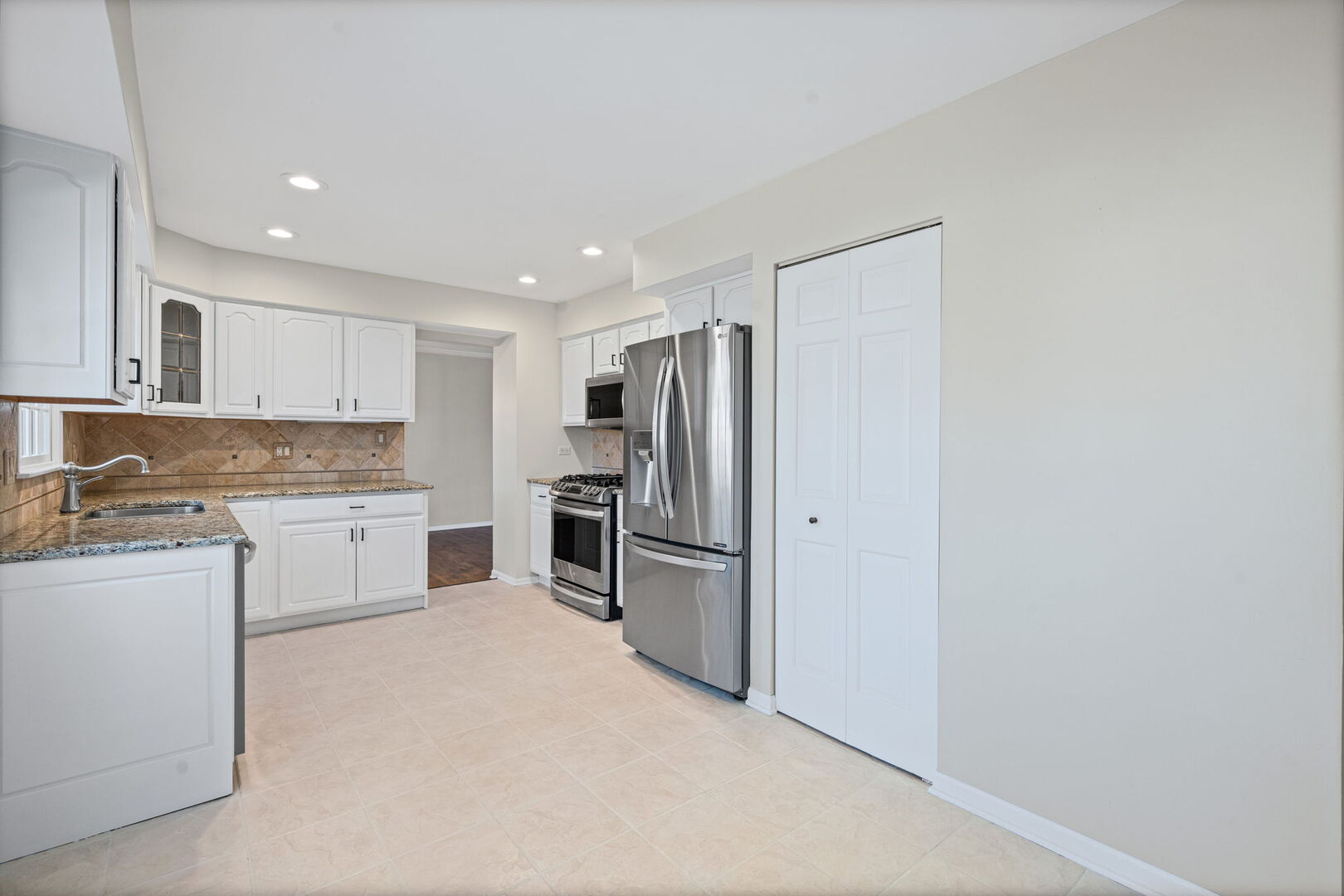 224 Downing Road, Buffalo Grove, IL 60089