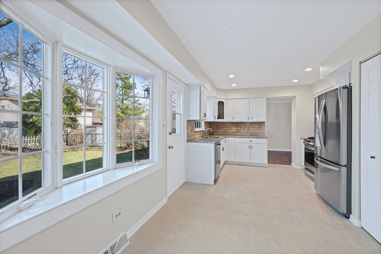 224 Downing Road, Buffalo Grove, IL 60089