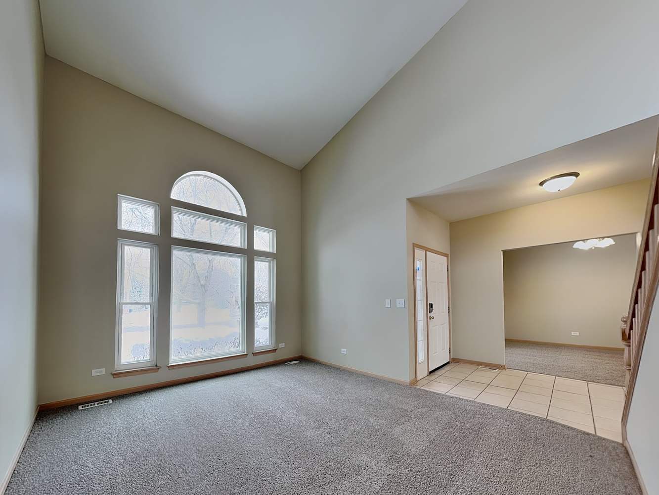 322 Clarewood Circle, Grayslake, IL 60030