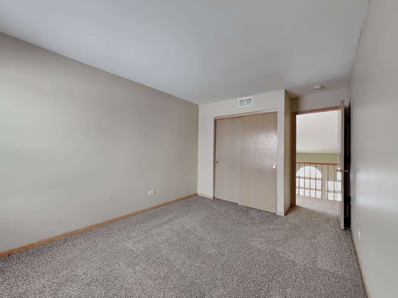 322 Clarewood Circle, Grayslake, IL 60030