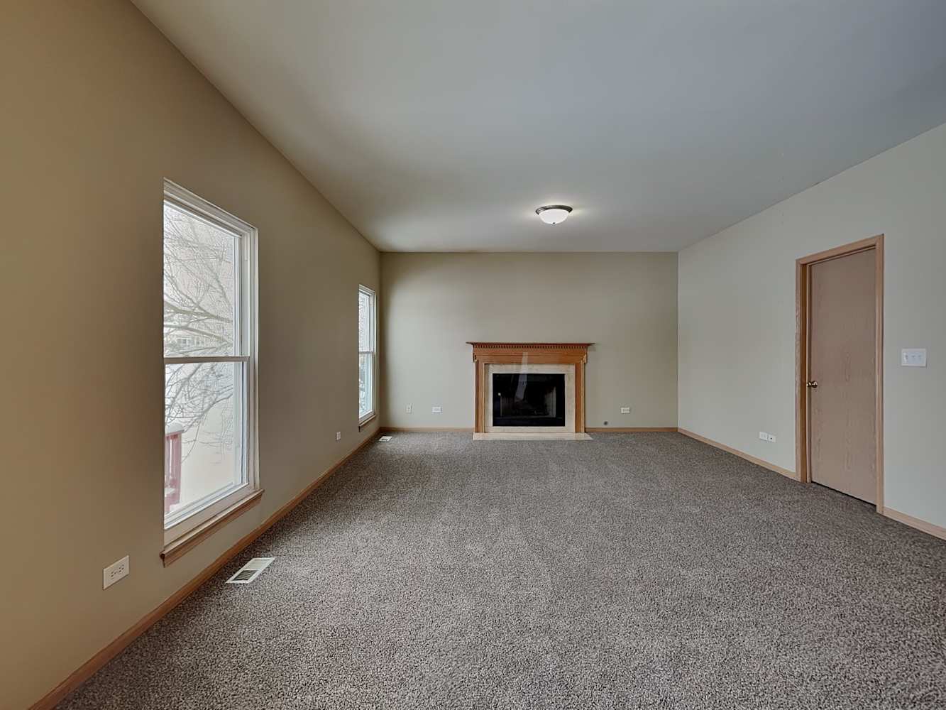 322 Clarewood Circle, Grayslake, IL 60030