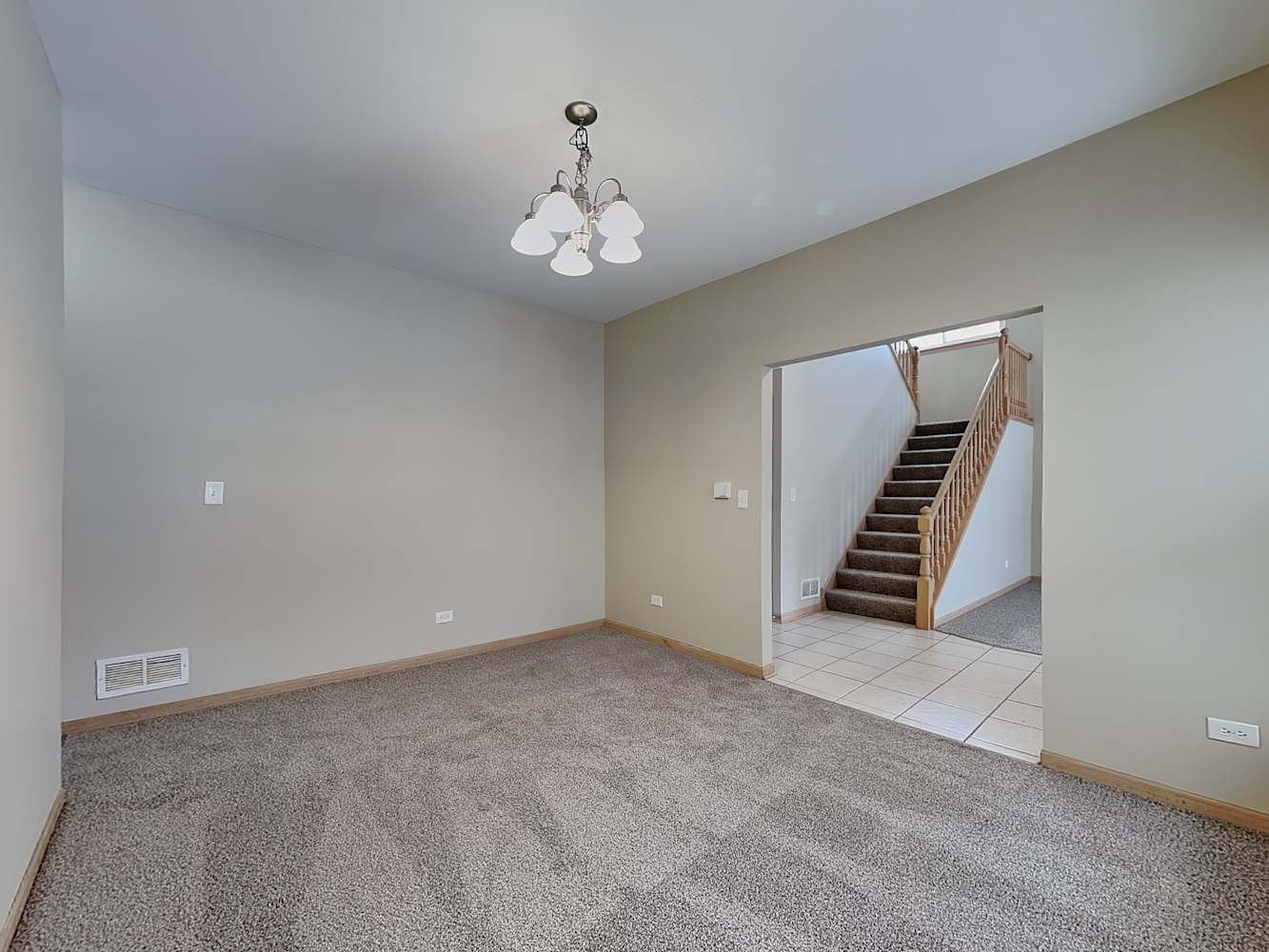 322 Clarewood Circle, Grayslake, IL 60030