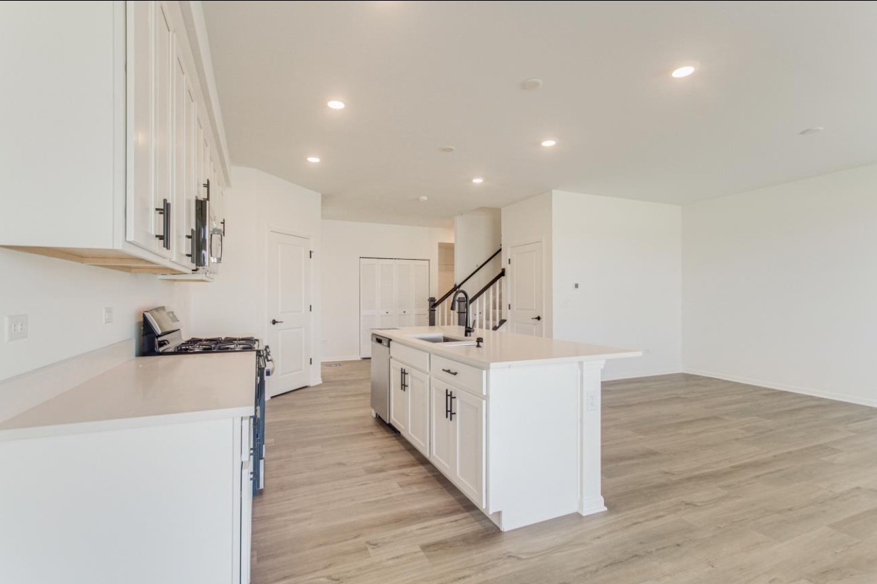 15455 W Amelia Circle, Lockport, IL 60441