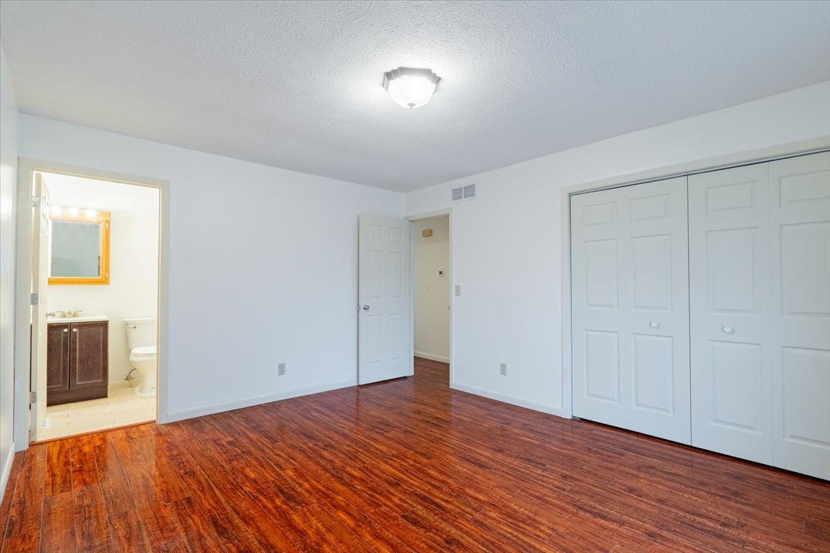 1211 Brentwood Court, Normal, IL 61761