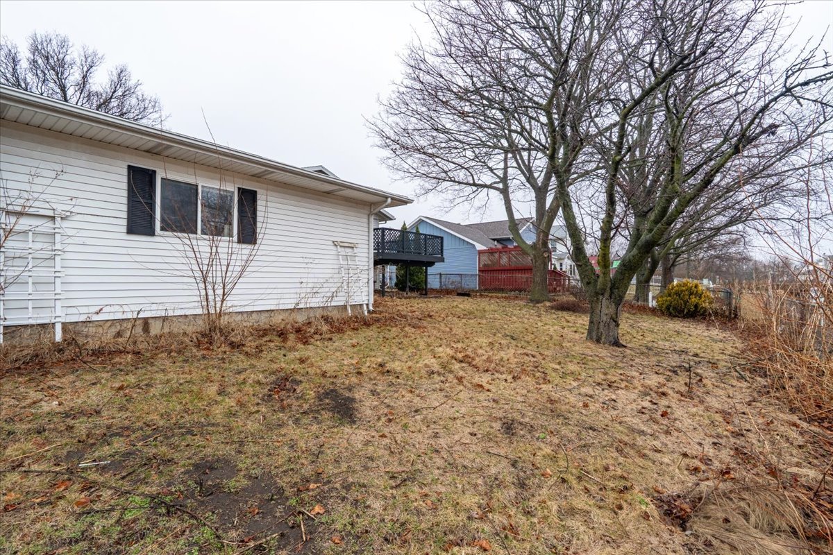 1211 Brentwood Court, Normal, IL 61761