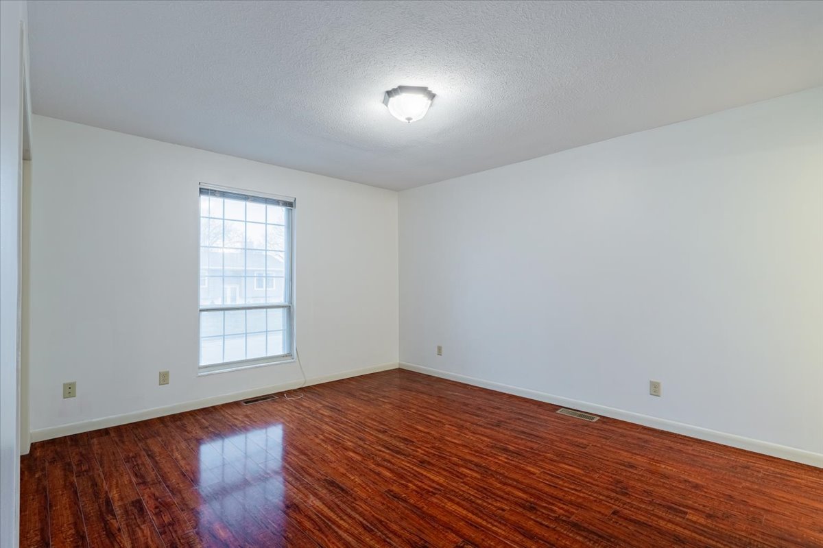 1211 Brentwood Court, Normal, IL 61761